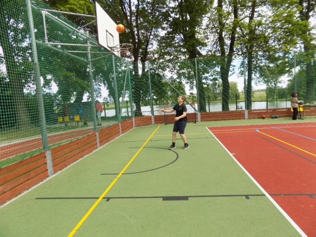 bernartickysurvival3 38